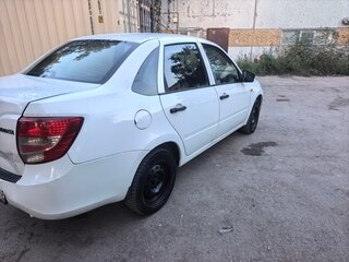 2015 Lada (ВАЗ) Granta I, белый, 260000 рублей, вид 4