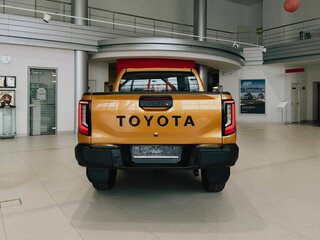 2026 Toyota Hilux VIII Рестайлинг 2, чёрный, 8800000 рублей, вид 5