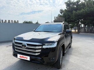 2022 Toyota Land Cruiser 300 Series, чёрный, 11900000 рублей, вид 2
