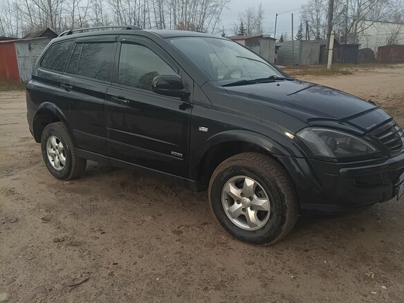 2011 SsangYong Kyron 6-speed I Рестайлинг, чёрный - вид 2