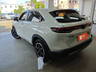 2023 Honda Vezel II, белый, 1780000 рублей, вид 4