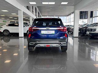 2021 Kia Seltos I, синий, 1695000 рублей, вид 4