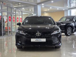 2020 Toyota Camry VIII (XV70), чёрный, 3150000 рублей, вид 2