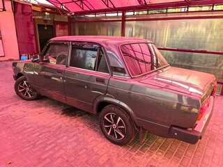 2011 Lada (ВАЗ) 2105, серый, 427000 рублей, вид 3