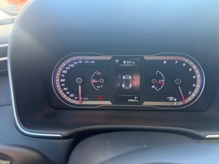 2022 Hyundai Tucson IV, коричневый, 3000000 рублей, вид 3