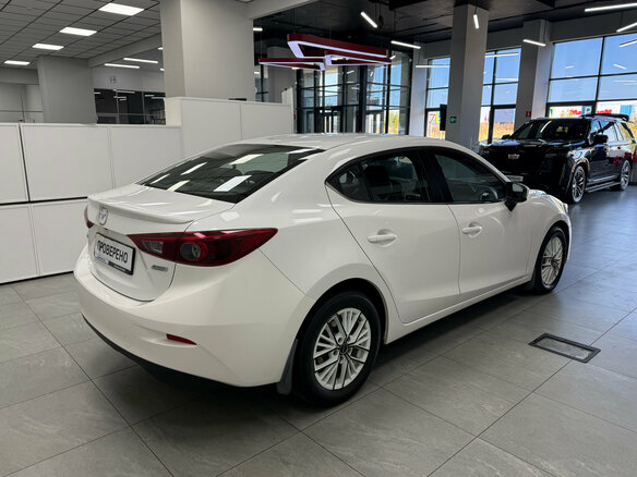 2014 Mazda 3 III (BM), белый, 1380000 рублей - вид 3