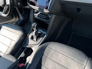 2021 Volkswagen Tiguan II Рестайлинг, серый, 2790000 рублей, вид 5