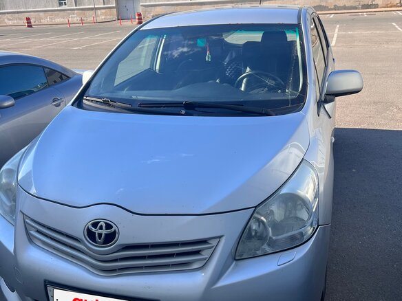 2009 Toyota Verso I, серый, 850000 рублей - вид 1