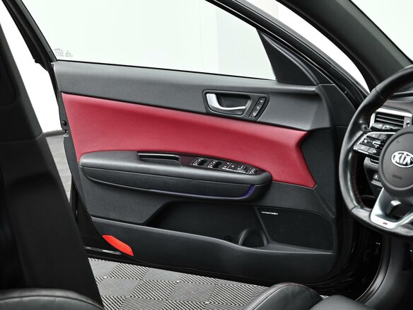 2018 Kia Optima IV Рестайлинг, чёрный, 1675000 рублей - вид 11