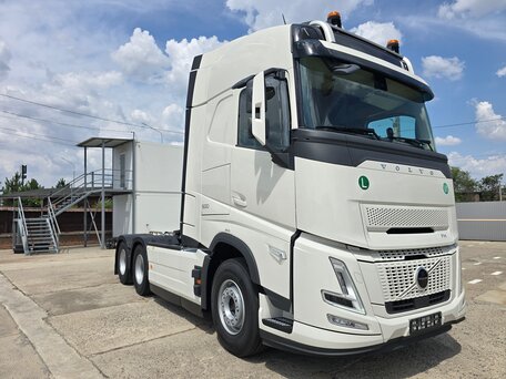 2026 Volvo FH, белый, 23600000 рублей, вид 2