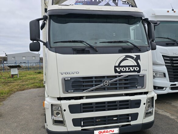 2004 Volvo FH, белый, 2800000 рублей - вид 1