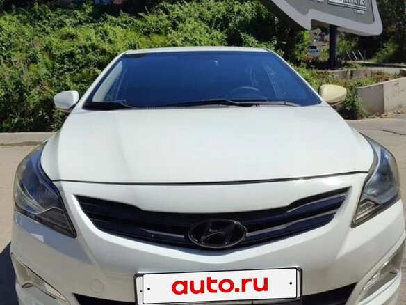 2015 Hyundai Solaris I Рестайлинг, белый, 840000 рублей - вид 1