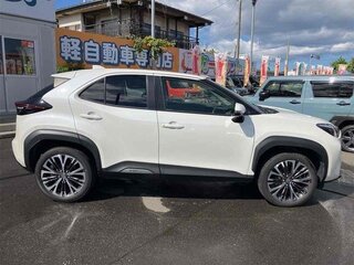 2023 Toyota Yaris Cross I, белый, 1495000 рублей, вид 5