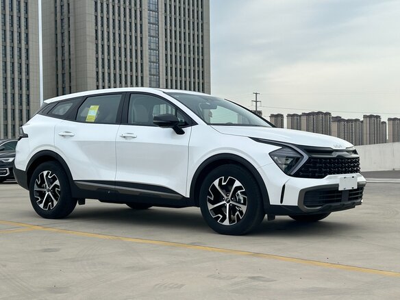 2025 Kia Sportage V, белый, 4134000 рублей - вид 6