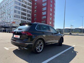 2020 Volkswagen Tiguan II, чёрный, 2744444 рублей, вид 2