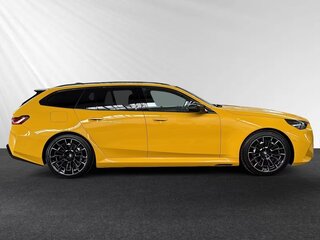 2025 BMW M5 VII (G90), жёлтый, 22000000 рублей, вид 2