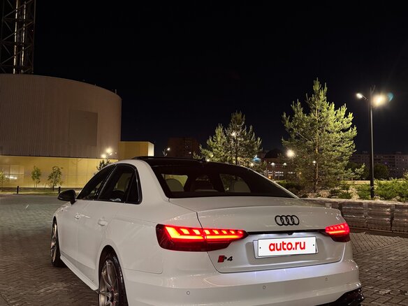 2021 Audi A4 45 TFSI V (B9) Рестайлинг, белый, 3475000 рублей - вид 13