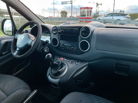 2010 Peugeot Partner II, синий, 540000 рублей - вид 8