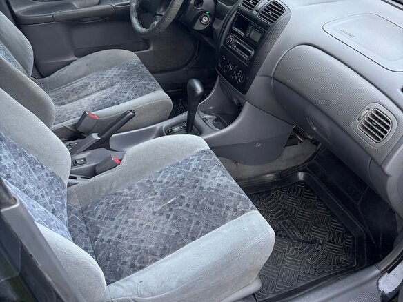 1999 Mazda 323 VI (BJ), чёрный, 260000 рублей - вид 5