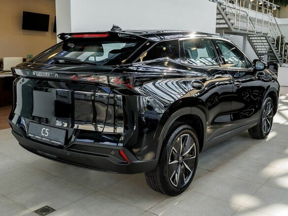 2026 Omoda C5 II, чёрный - вид 6