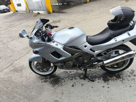 2003 Kawasaki ZZR 400, серебристый, 220000 рублей, вид 3