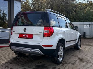 2015 Skoda Yeti I Рестайлинг, белый, 1385000 рублей, вид 3