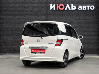 2011 Honda Freed I, серебристый, 1100000 рублей, вид 4