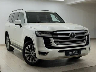 2021 Toyota Land Cruiser 300 Series, белый, 9730000 рублей, вид 3