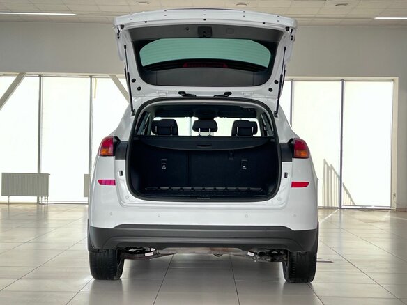 2018 Hyundai Tucson III Рестайлинг, белый, 2250000 рублей - вид 25