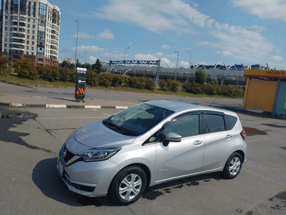 2017 Nissan Note e-Power II Рестайлинг, серый, 950000 рублей - вид 10