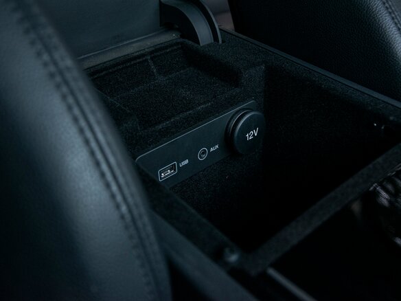 2016 Jaguar XE EcoBoost I, белый, 1800000 рублей - вид 37