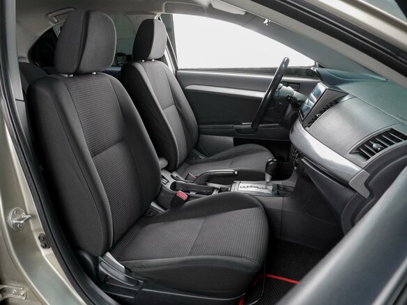 2011 Mitsubishi Lancer X Рестайлинг, бежевый, 461000 рублей - вид 7