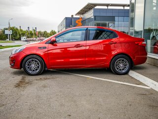 2012 Kia Rio 4-speed III, красный, 728000 рублей, вид 4