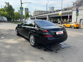 2006 Mercedes-Benz S-Класс 550 Long V (W221), чёрный, 1530000 рублей, вид 5