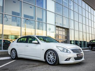 Infiniti G25 IV
