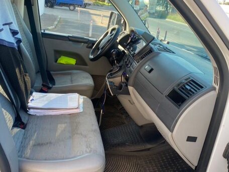 2011 Volkswagen Transporter, белый, 850000 рублей, вид 3