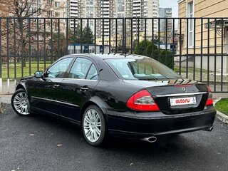 2008 Mercedes-Benz E-Класс 230 III (W211, S211) Рестайлинг, чёрный, 1390000 рублей, вид 3