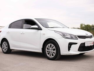 2018 Kia Rio IV, белый, 1012536 рублей, вид 3