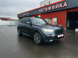 2020 BMW X5 30d IV (G05/G18), серый, 6900000 рублей, вид 1