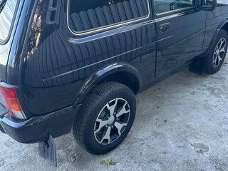 2015 Lada (ВАЗ) 2121 (4x4) Urban I Рестайлинг, чёрный, 670000 рублей, вид 4
