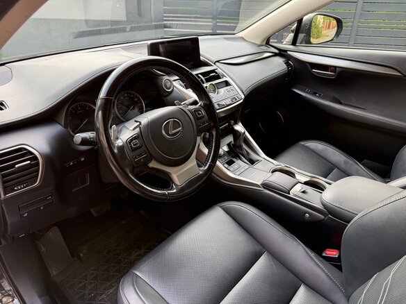 2021 Lexus NX 300 I Рестайлинг, чёрный, 3650000 рублей - вид 12