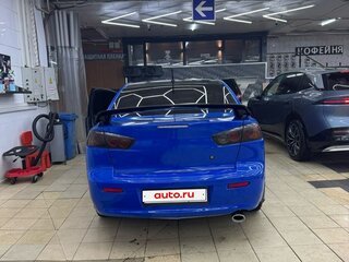 2011 Mitsubishi Lancer X Рестайлинг, синий, 650000 рублей, вид 4
