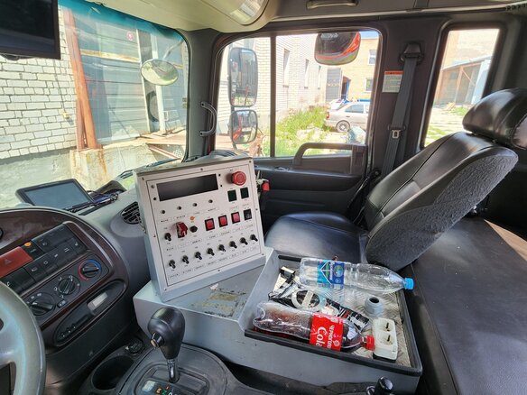 2009 Hyundai HD, красный, 7200000 рублей - вид 8