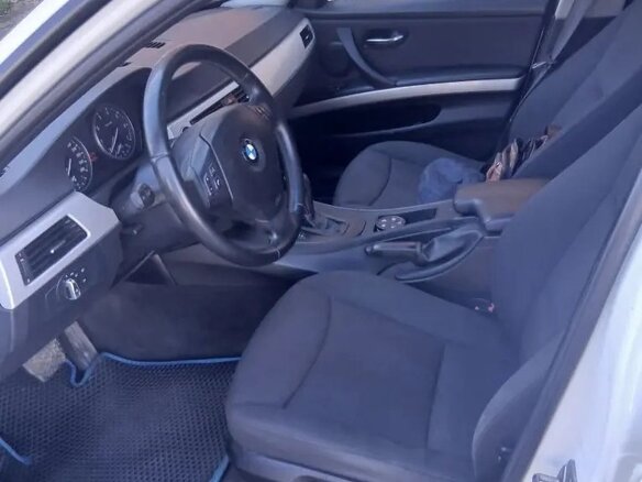 2011 BMW 3 серии 318i V (E90/E91/E92/E93) Рестайлинг, белый, 940000 рублей - вид 7