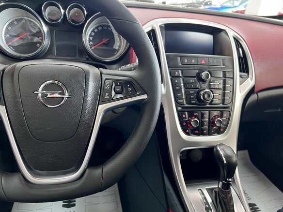 2014 Opel Astra GTC J Рестайлинг, красный - вид 16