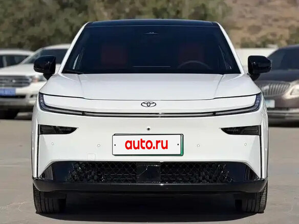 2026 Toyota bZ3X 50 kWh, белый, 2382099 рублей - вид 1