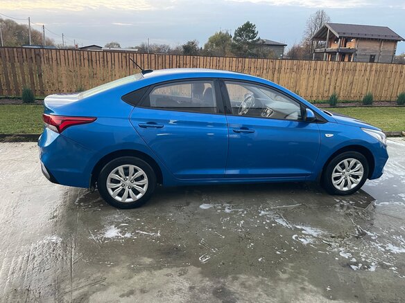 2019 Hyundai Solaris II, синий, 1470000 рублей - вид 1
