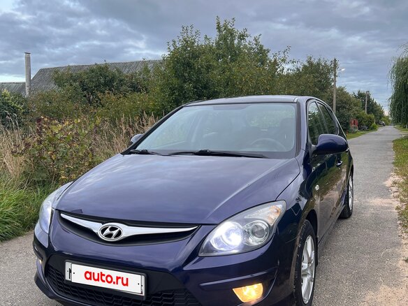 2011 Hyundai i30 I Рестайлинг, синий - вид 3
