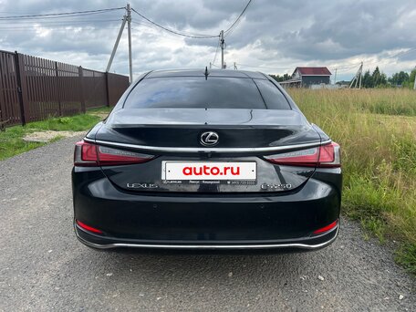 2020 Lexus ES 250 VII, чёрный, 3430000 рублей, вид 4
