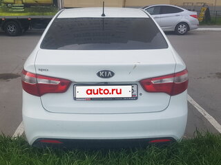 2013 Kia Rio III, белый, 850000 рублей, вид 2